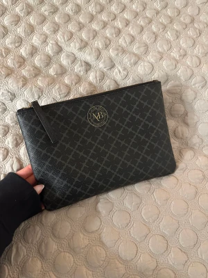Väska - Clutch från Marlene Birger😍