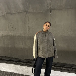 vintage lether jacket - Oversize jacket thrifted in paris