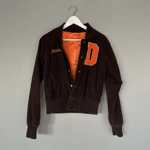 Jacka - Använd - i fint skick 