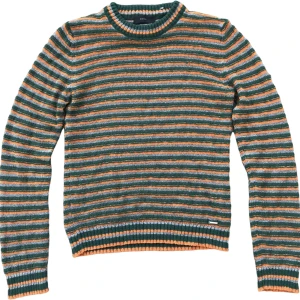 Stickad Diesel Tröja  - Supersnygg kvalitets tröja från Diesel. Tröjan är i superskick och storlek S.  Ställ gärna frågor!😊