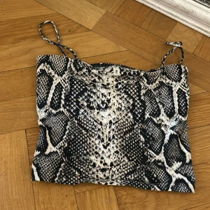 Topp - Topp från Gina aldrig använd