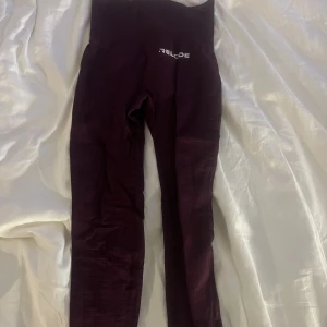Relode tights lila  - I fint skick