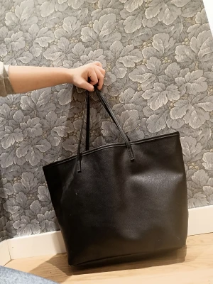 Väska  - Jätte fin säljare på grund av att den inte används längre 