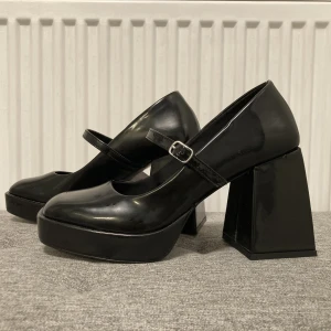 Mary jane heels - Aldrig använda! Nypris 499