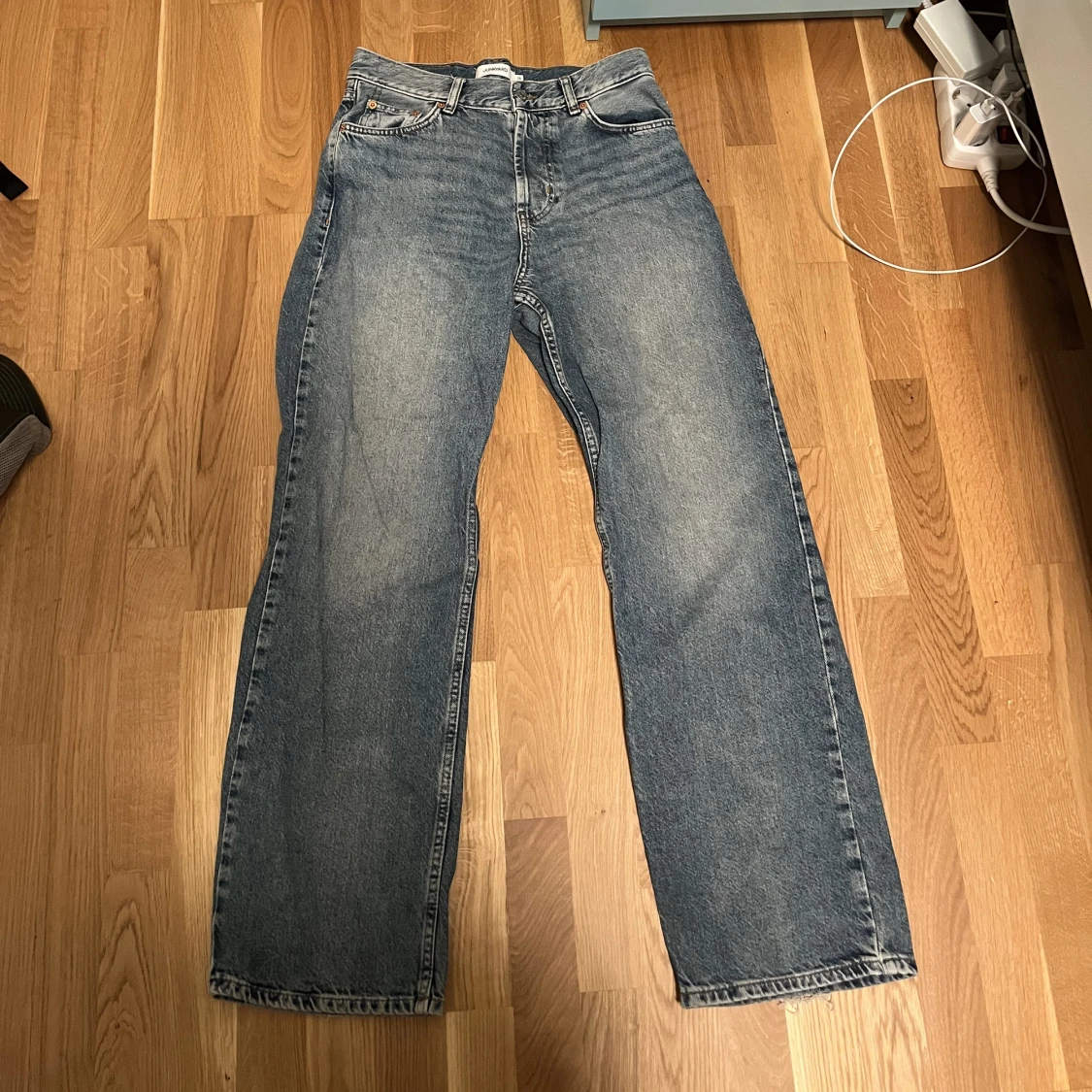 Straight Jeans