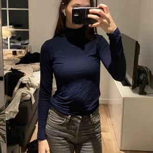 Ginatricot - Gina sitter som S/M