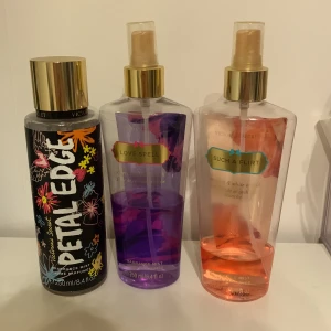 Victorias secret mist - Säljer mina Victorias secret body mist som jag ej använder längre. Petal edge är ny och ganska full. 