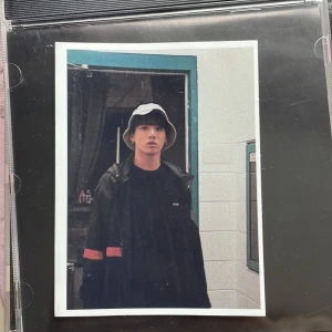 Bild!  - Super söt bild på Jungkook från BTS! Skriv om du är intresserad eller har frågor, PASSA PÅ (GRATIS FRAKT JUST NU) 💜💜