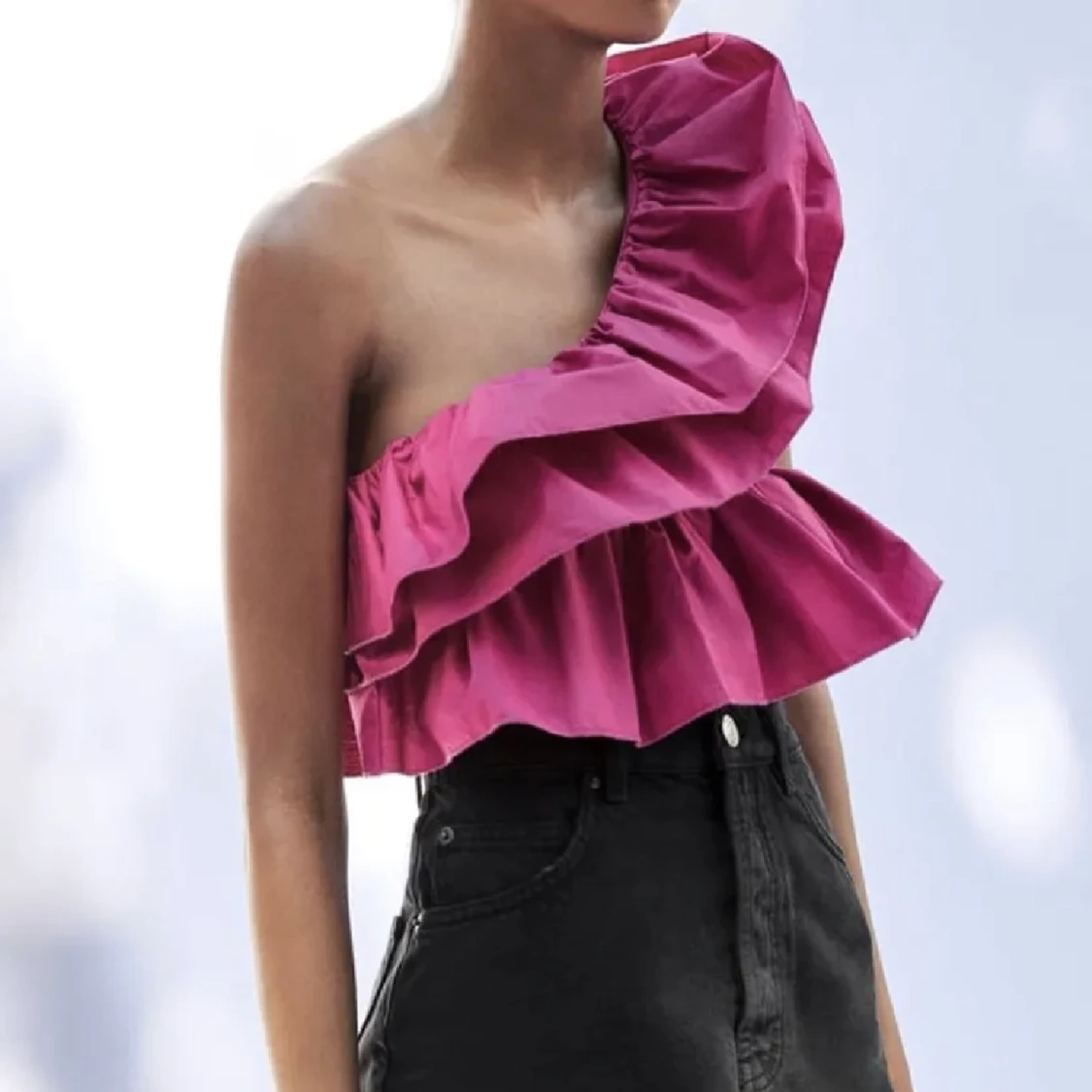 Asymmetrisk volangtopp - 90