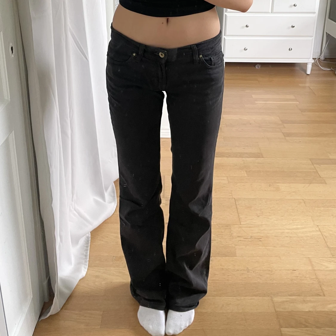 lågmidjade jeans
