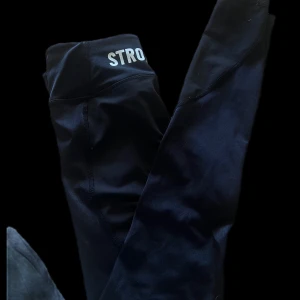 STRONGER tights - Strongertights storlek XS🥰 kan frakta och mötas upp!