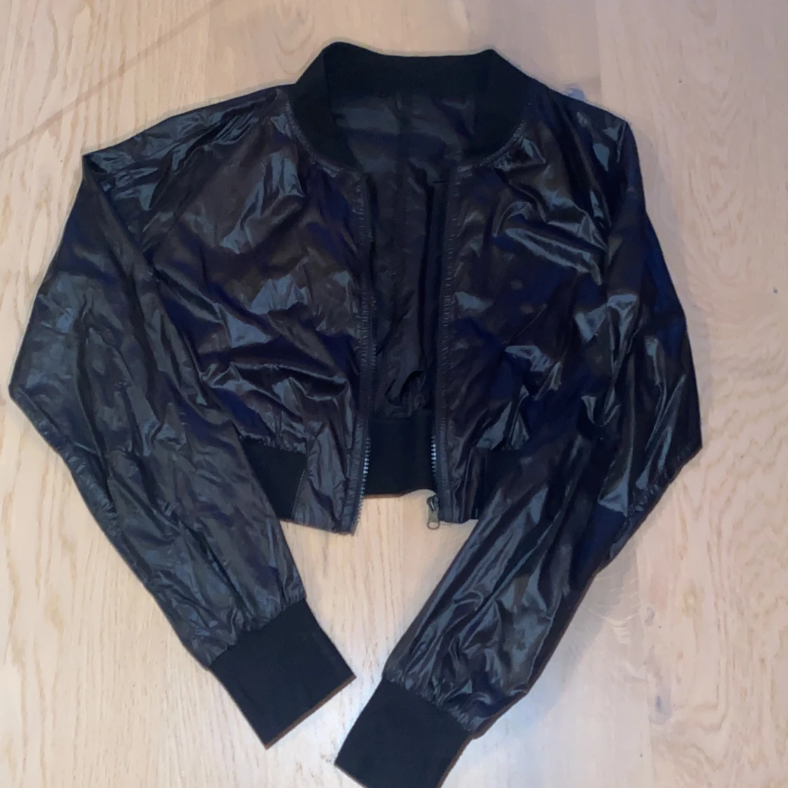 Svart tunn jacka - 90
