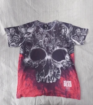 en twd tröja - en cool twd tröja med as fet print