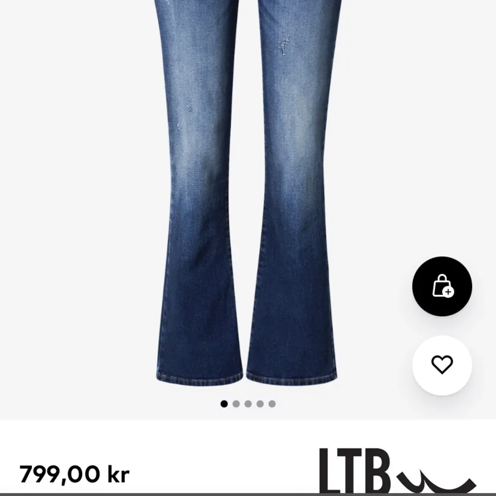 Säljer mina fina ltb jeans i bra skick pga dem är lite små för mig tyvärr. Köpta för 799 kr pris jag säljer för kan diskuteras🤗🤗 storlek 27/32 bra i längd för mig som är 168-170💕💕perfekt till skolstarten!!. Jeans & Byxor.