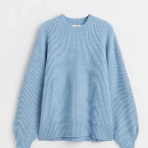 Stickad tröja  - Super fin stickad tröja från HM storlek XS Nypris 199kr  