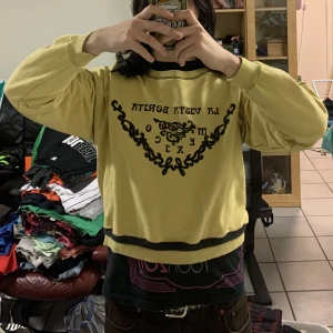 Gul croptop  - Clean gul Crop top sweatshirt