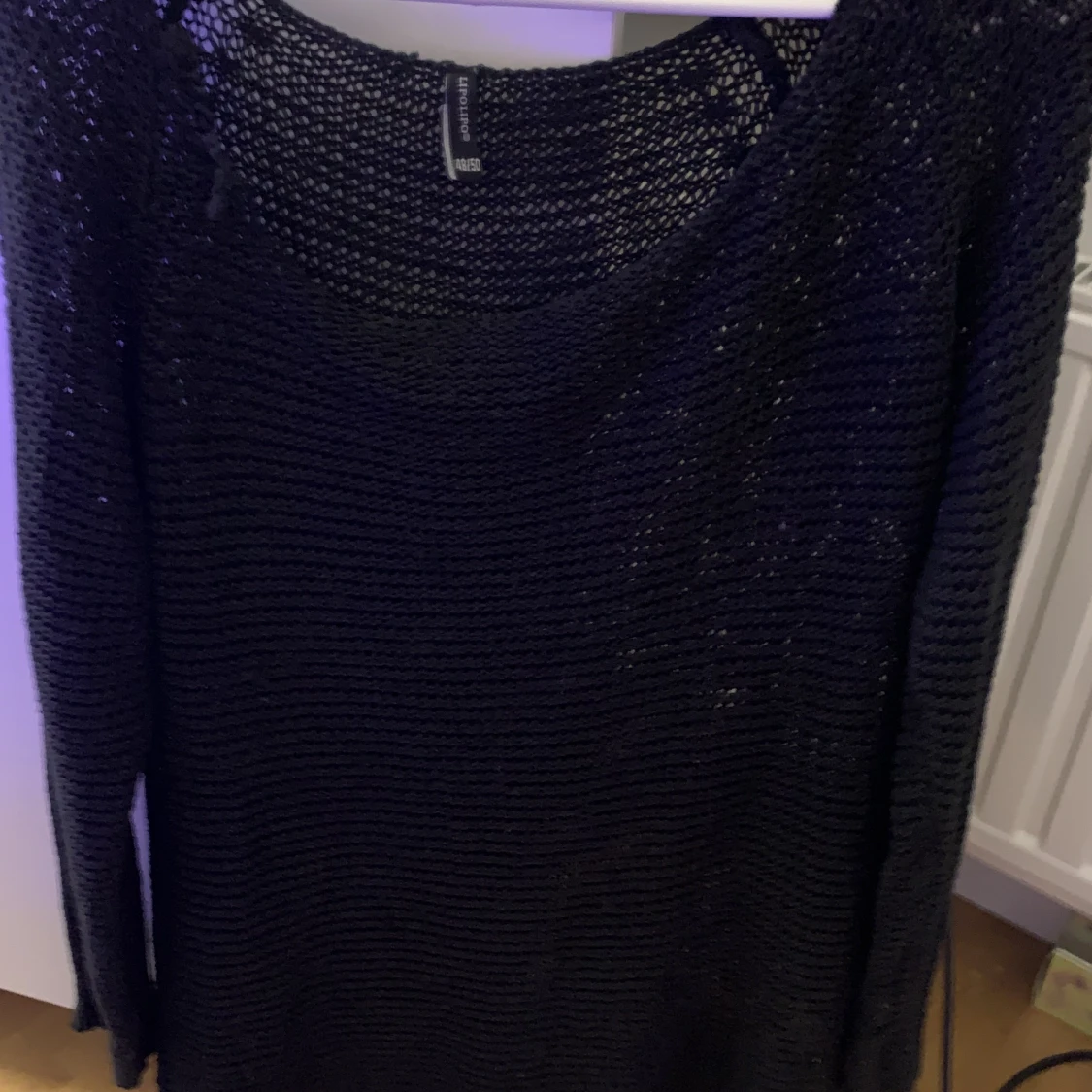 Lång stickad tröja aktig 