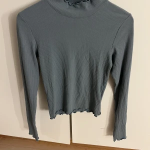 Tröja - Tröja i storlek S, endast provad. 