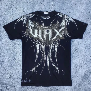 Wax tröja  - Fett snygg wax tröja, köpte den helt ny fast begagnad, använd välldigt få antal gånger typ 5 gånger om ens !!lånade bilder !!