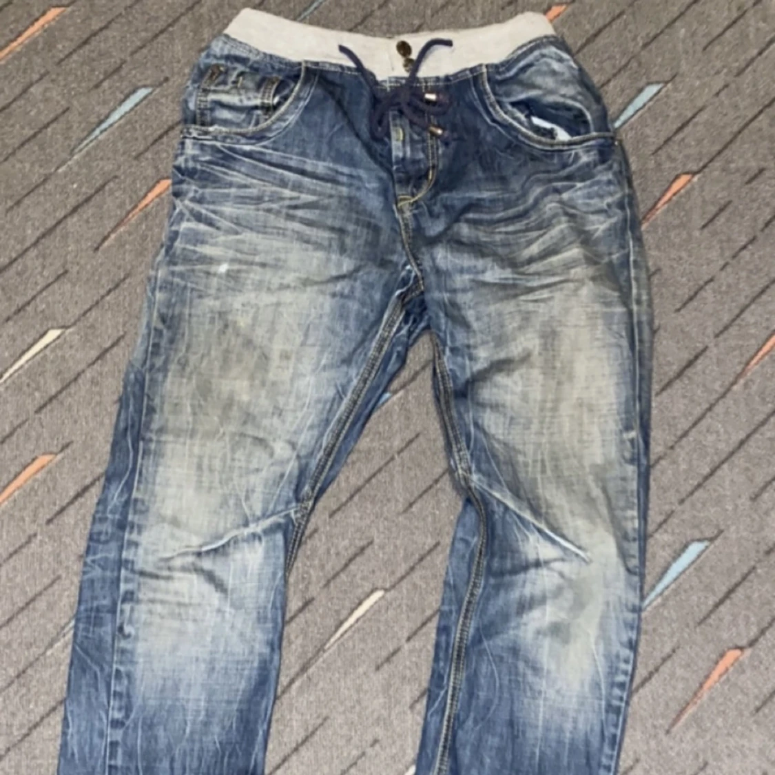 Cool vintage gammal jeans - 90