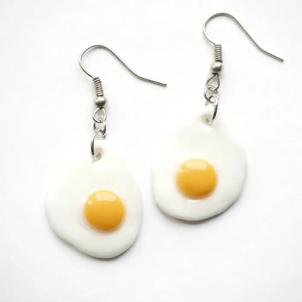 Handmade earrings Fried eggs  Made by me . Accessoarer.