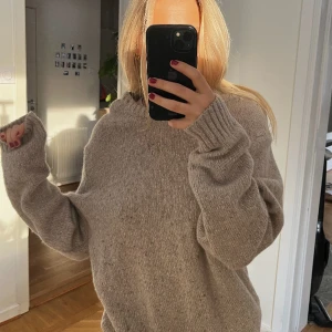 Stickad tröja  - Stickad tröja från GANT! Kommer ej till användning. Kliar ej. 