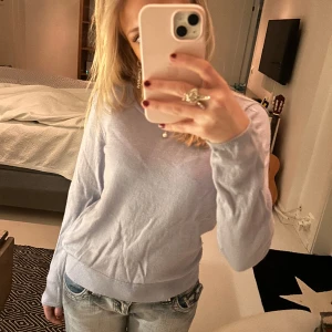 Finstickad tröja - Super skön finstickad tröja ifrån det danska designer märket ”part two” nypris 700kr tröjan har inga defekter ❤️