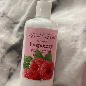 Body lotion i lukt rasberry