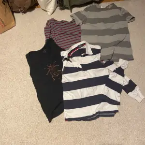 Säljer tre randiga tröjor (röda finns ej kvar) Svarta och gråa - 50kr Blå /vit - 80kr (+armvärmare)