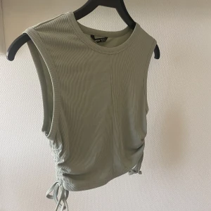Topp - Super snygg grön topp❤️