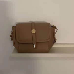 Väska - Söt väska, aldrig använd✨