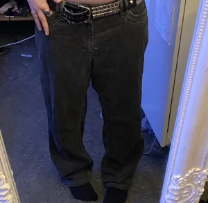y2k oversized jeans - supersnygga baggy jeans, sitter lågmidjat!