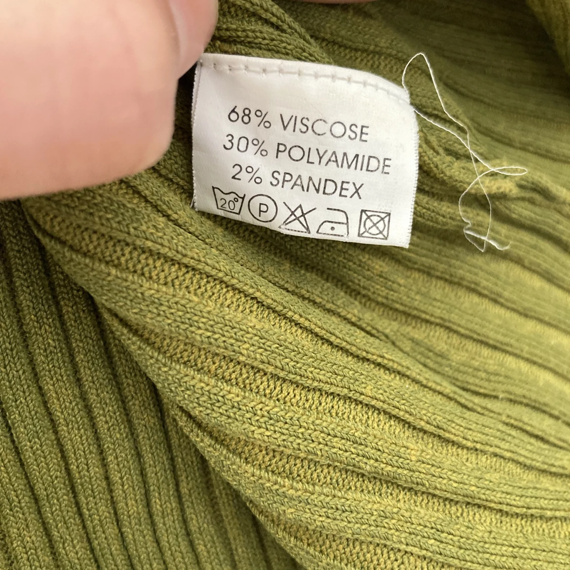 Snygg sköngrön tröja  - 91