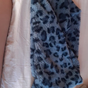 Infinity halsduk - Knappt använd och super mysig