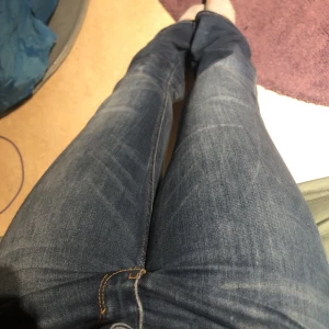 Lågmidjade bootcut jeans  - Dessa lågmidjade Bootcut jeans är assnygga men tyvärr så passade de ej mig. Kontakta vid behov av fler bilder❤️