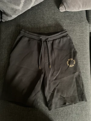 Hugo boss shorts - Hugo boss shorts
