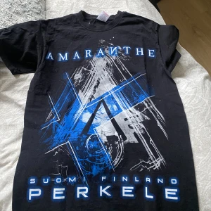 T-shirt - as ball t-shirt , tryck både back å fram . Använd fåtal gånger, köpare står för frakt 
