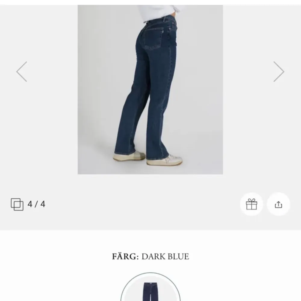 Superfina woodbird jeans i strl 28/33. Köpte på sidan för 99€. nyskick. Köparen står för frakten❤️. Jeans & Byxor.