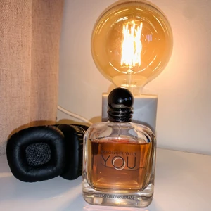 Emporio Armani parfym - Armani parfym 100 ml, ”Stronger With You”. Nypris 915kr, jag säljer den för 460kr då det används cirka 25 ml. Skriv vid intresse!
