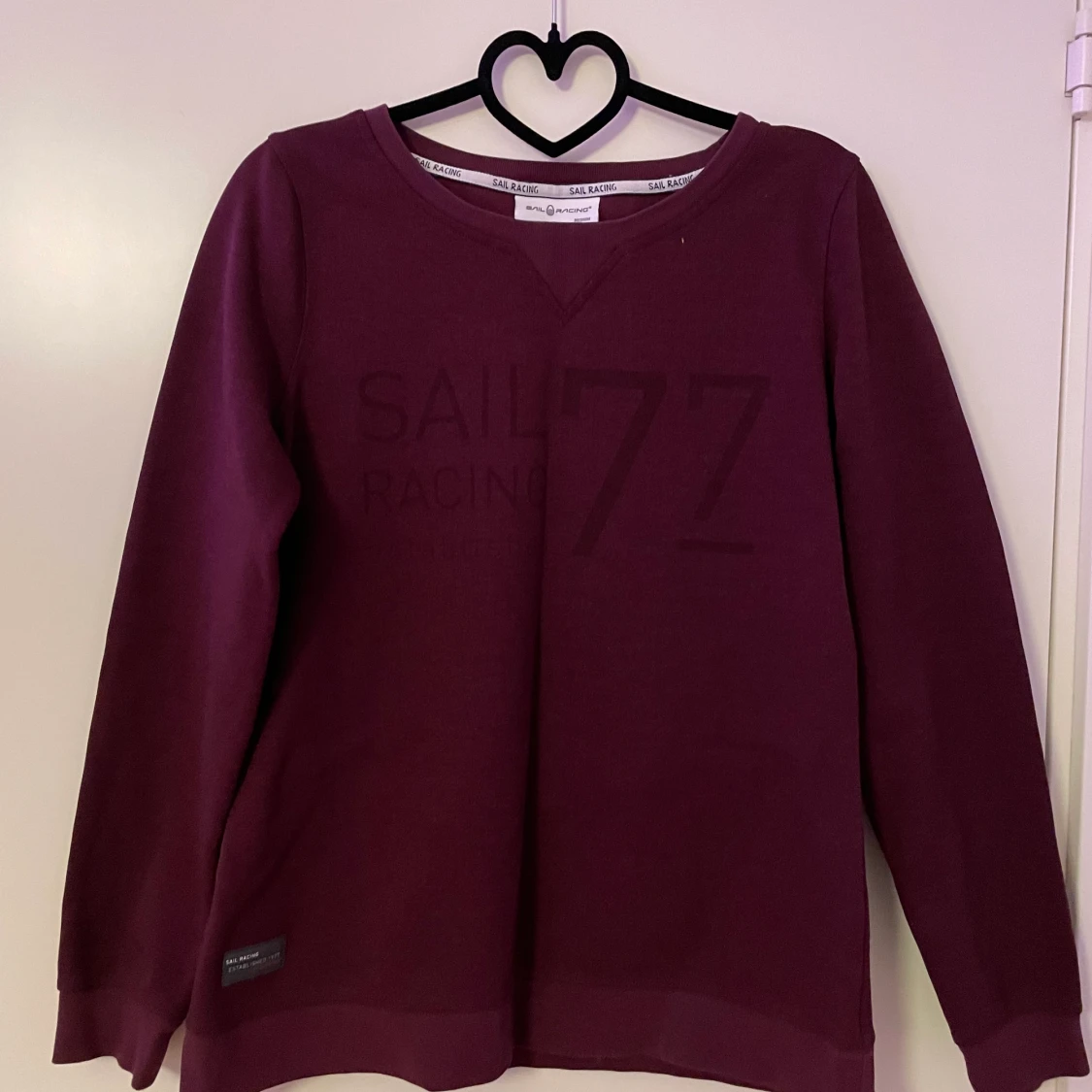 En tröja från Sailracing.