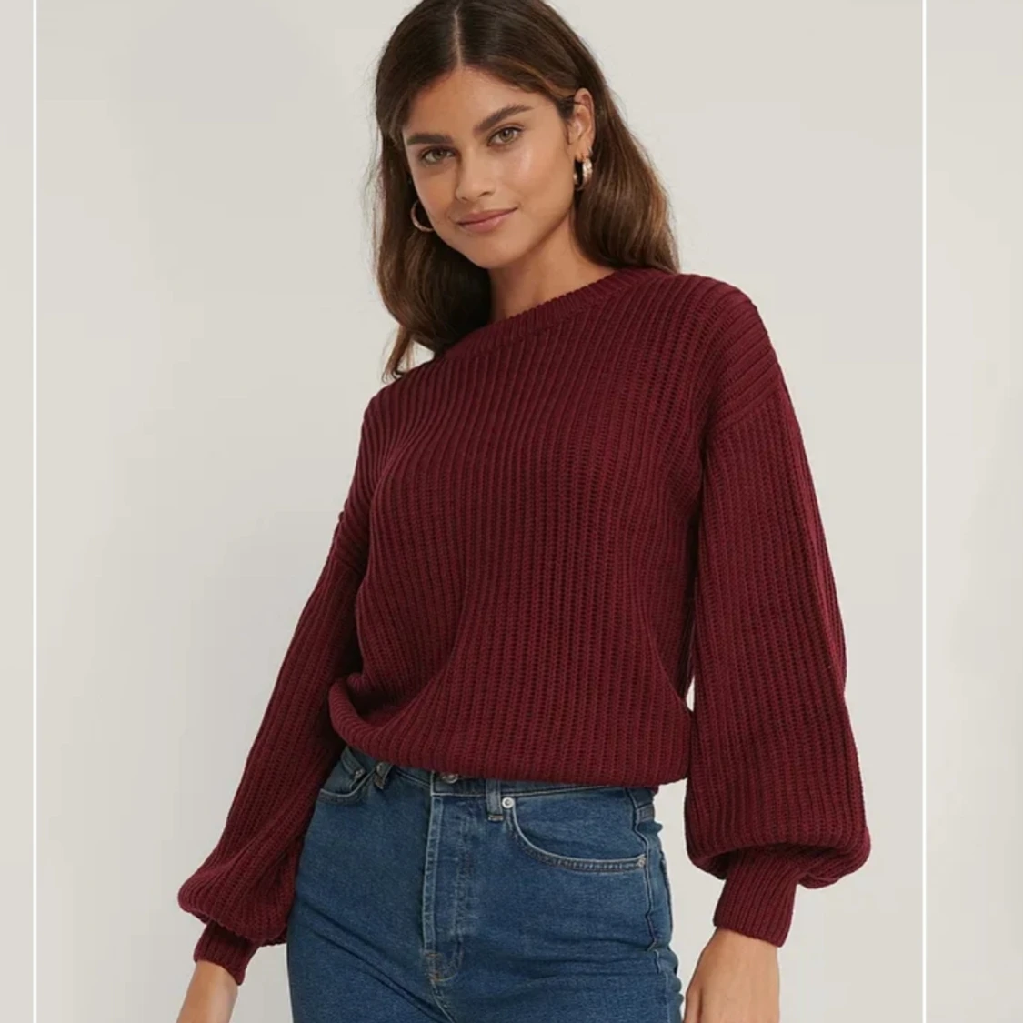 Vinröd tröja från nakd med ballongärm, S