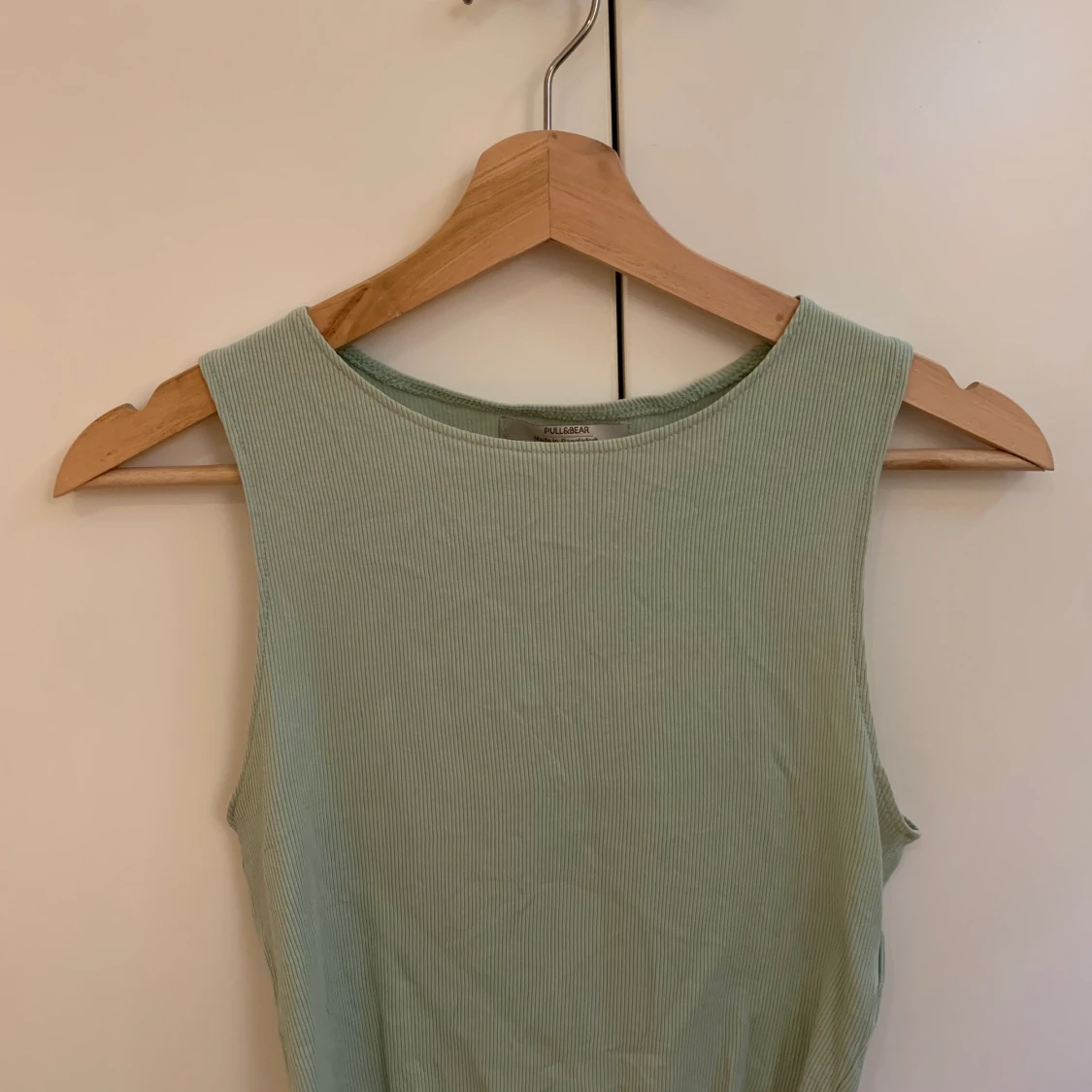 Grönt croppat Pull&Bear linne - 90