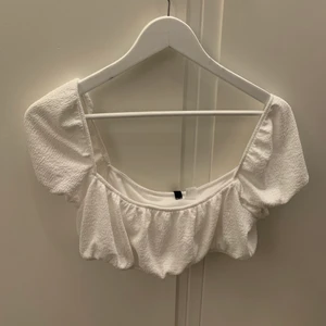 Topp - Aldrig använd. Passar M