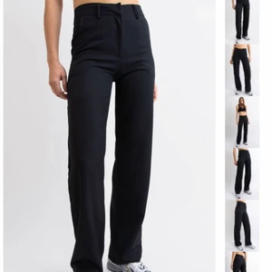 Kostymbyxor  - Säljer dessa snygga kostymbyxor från madlady då det var för korta för mig så endast använt 1 gång. Nypris 500 men säljer för 300. Längd 28 storlek 34