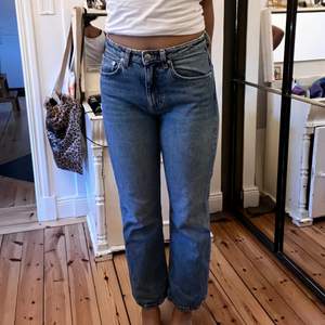 Snygga jeans i storlek 28!💕