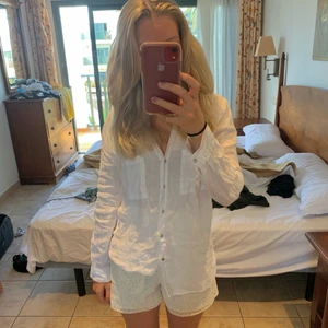 Vit Linneskjorta - Så fin och bekväm linneskjorta som inte kommer till användning längre🌸🌸