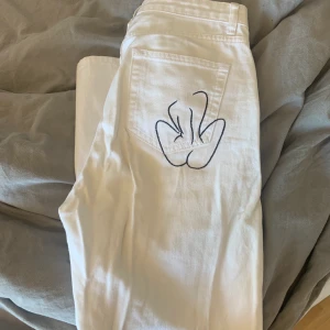 Jeans  - Vita jeans från NA-KD❤️‍🔥 