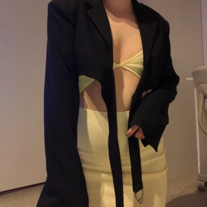 Kavaj - Kort kavaj i nytt skick! Frakt tillkommer💕