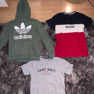 Gant, hollister och adidas ungdomskläder - Hoodie strl 12-13 år, 150kr.   Hollister t-shirt strl xs, 80kr.   Gant t-shirt strl 13-14 år/158-164, 100kr.