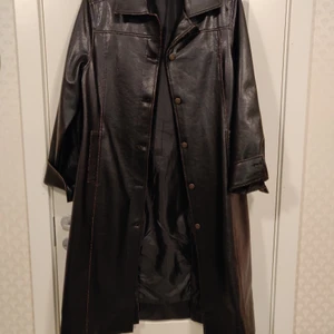 Skinn kappa strl 40 - Äldre modell av skinnkappa i stl 40